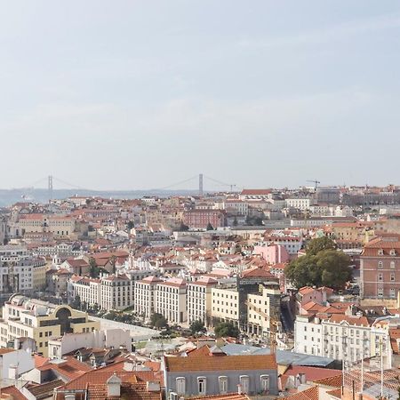 Stroll To Coffee Shops Near A Renovated Hillside Apartment In Graca Lisboa Eksteriør billede